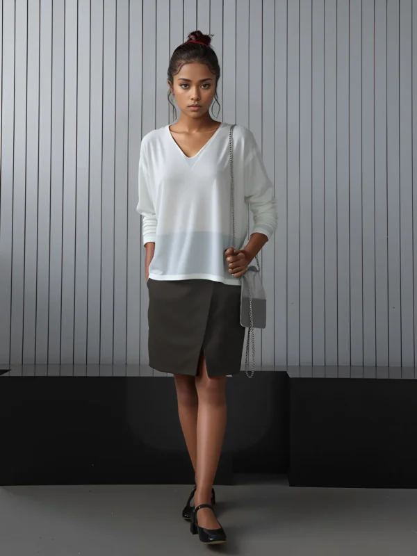 modny damski jasny sweterek marina bialy wiskoza poliester elastan zdjecie1