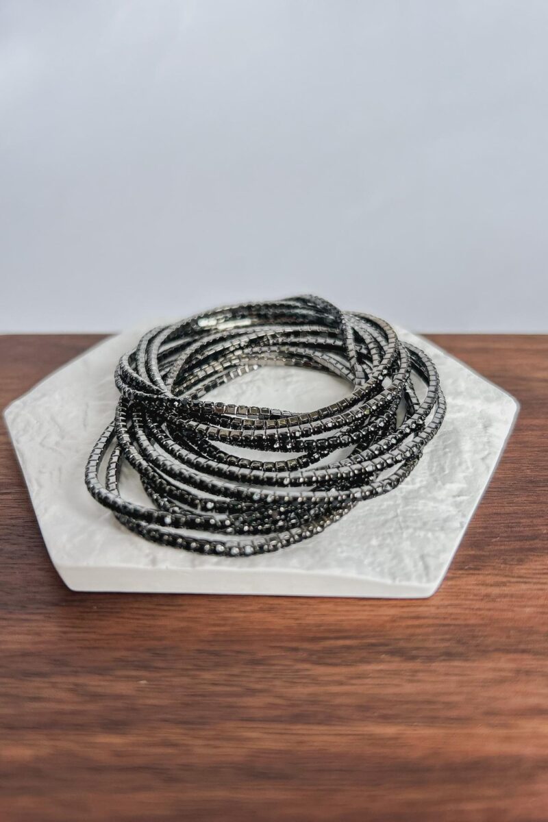 bransoletka eterna czarna blyszczace kamienie elastyczna damska na kazda okazje